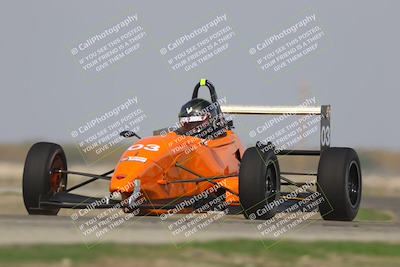 media/Oct-25-2025-CalClub SCCA (Sat) [[34c778dfbe]]/Group 3/Qualifying/